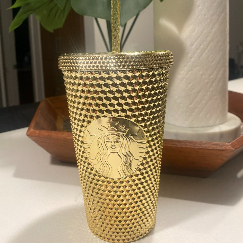 BNWT Starbucks 2022 Holiday 16 OZ. Gold Studded Tumbler